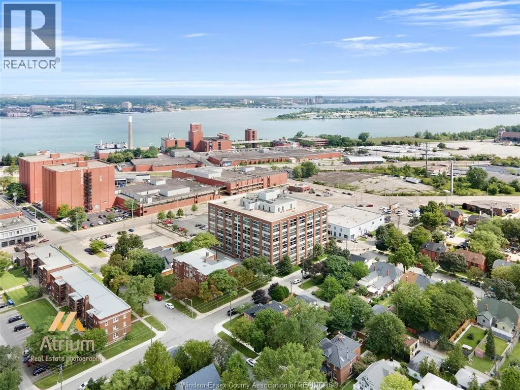 2175 WYANDOTTE STREET East Unit# 505