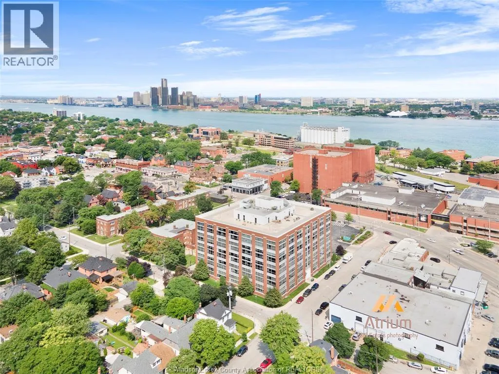 2175 WYANDOTTE STREET East Unit# 505