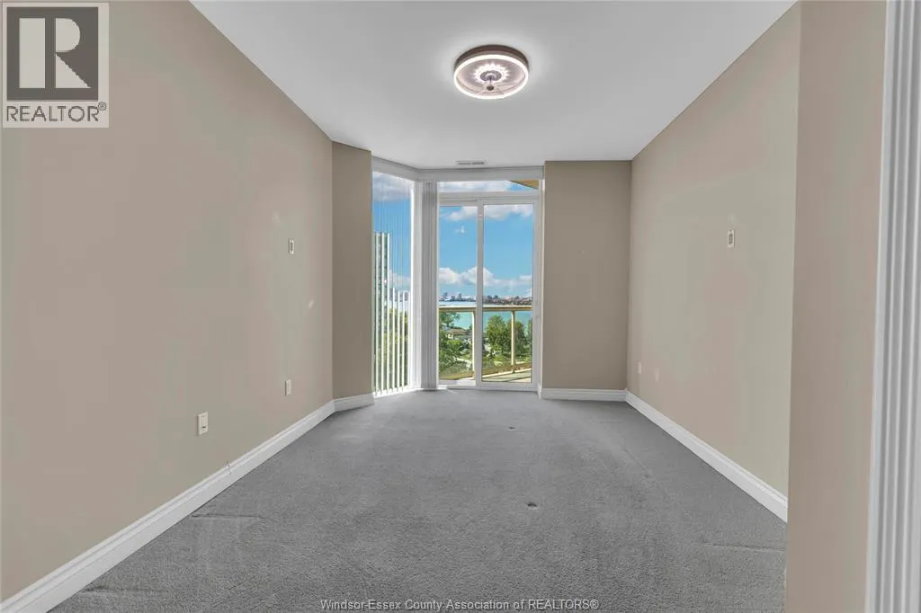 4955 RIVERSIDE DRIVE East Unit# 802