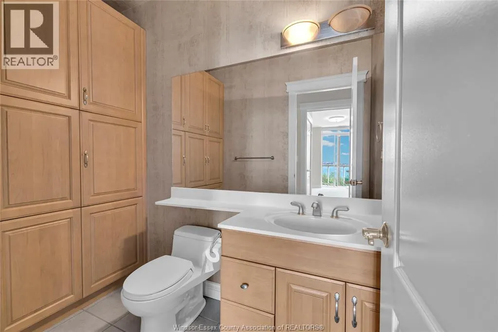 4955 RIVERSIDE DRIVE East Unit# 802