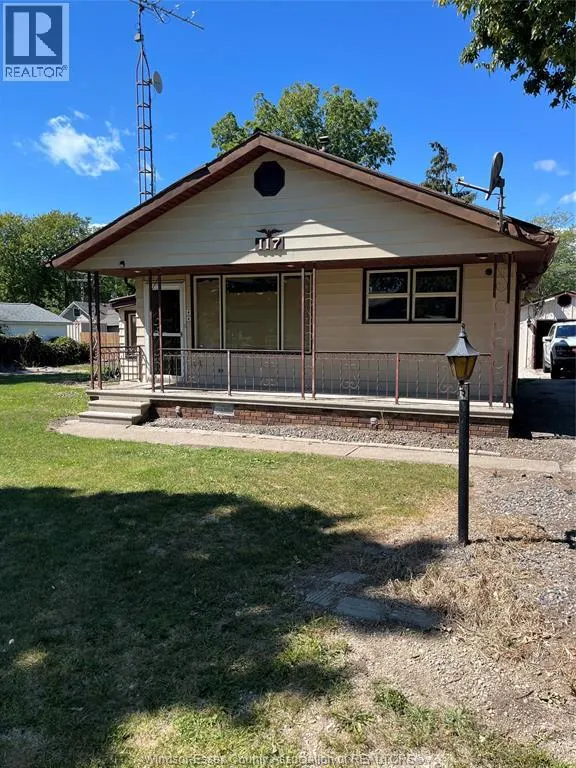 117 SANTA ANA