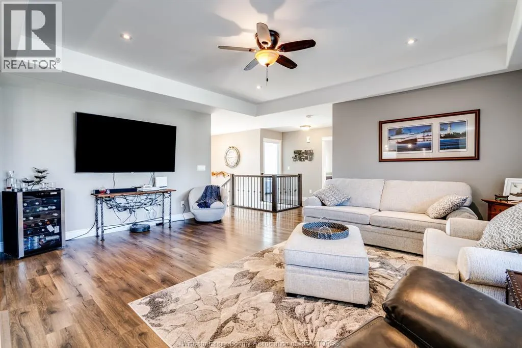 350 SELLICK DRIVE