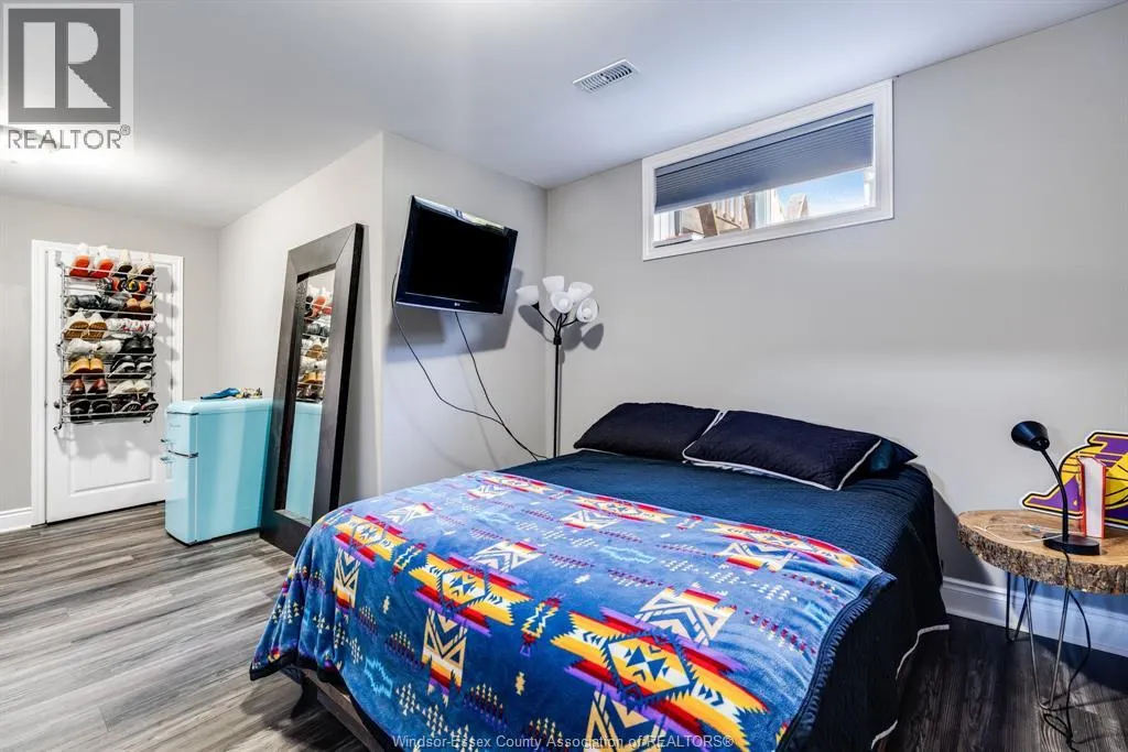 350 SELLICK DRIVE