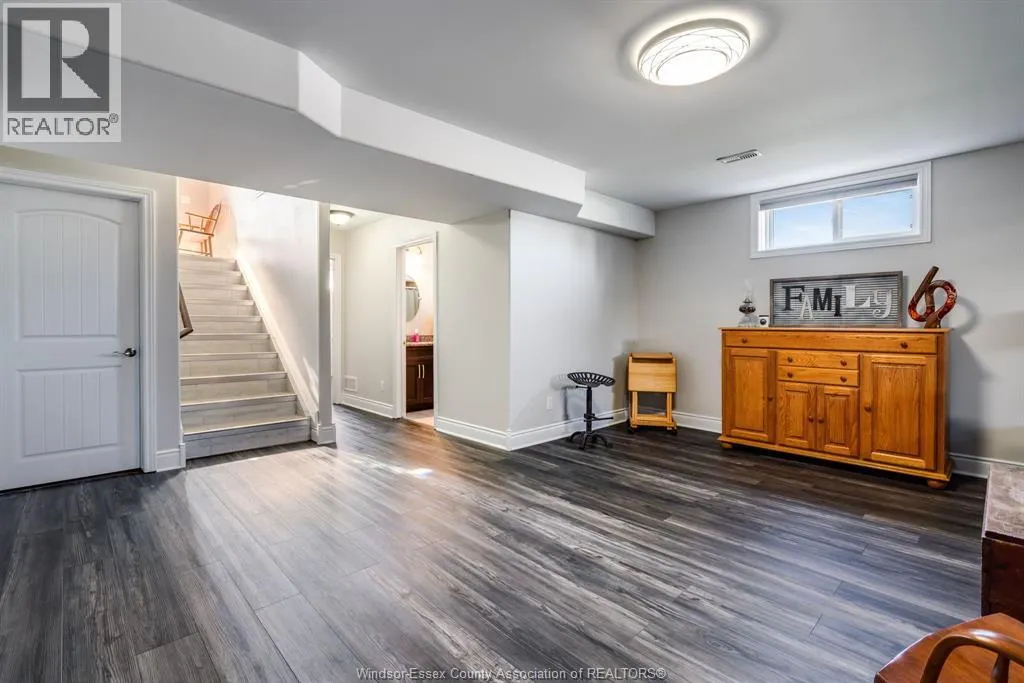 350 SELLICK DRIVE