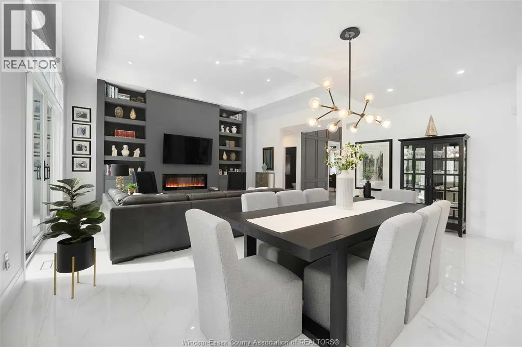 5068 WHISPERING PINES