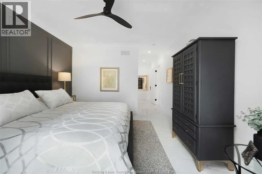 5068 WHISPERING PINES