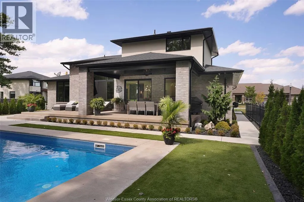 5068 WHISPERING PINES