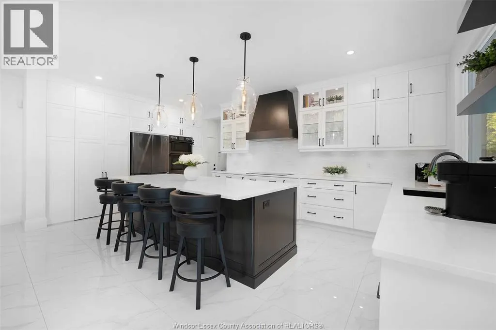 5068 WHISPERING PINES
