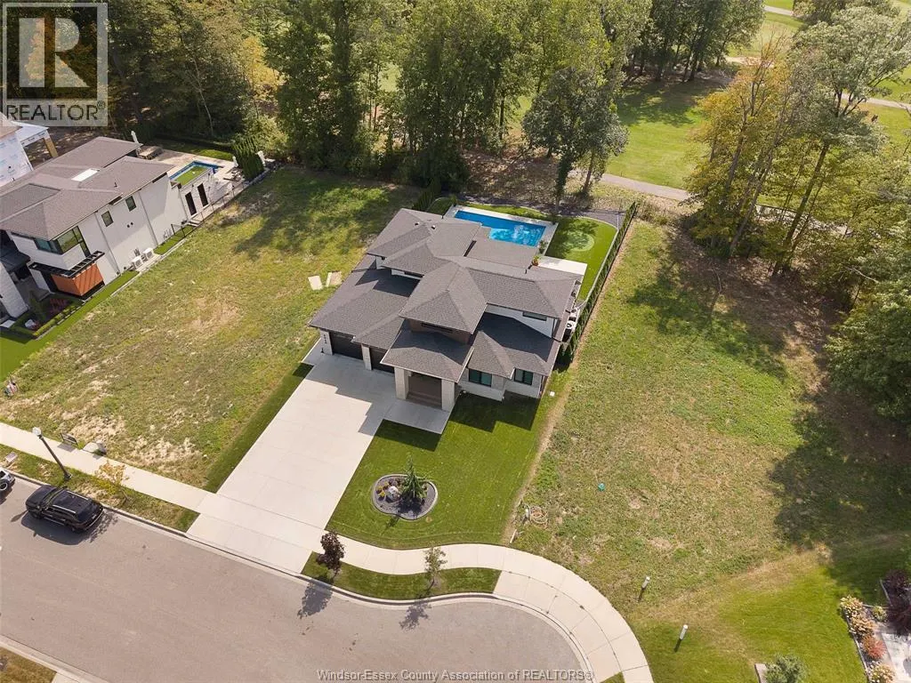 5068 WHISPERING PINES