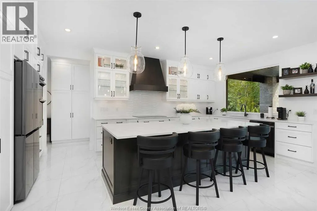 5068 WHISPERING PINES