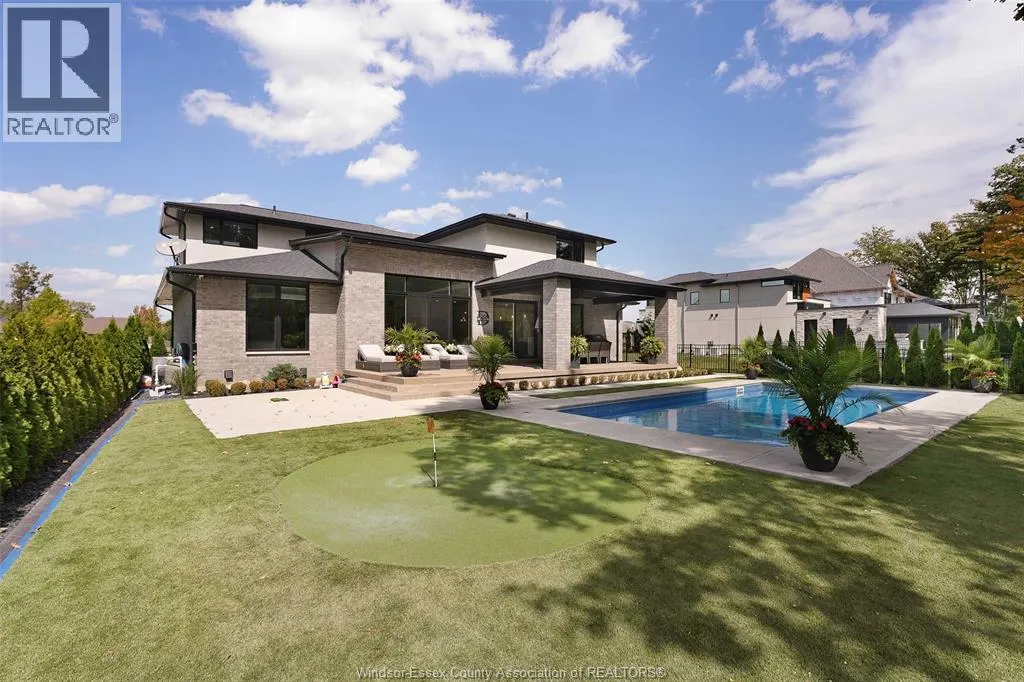5068 WHISPERING PINES