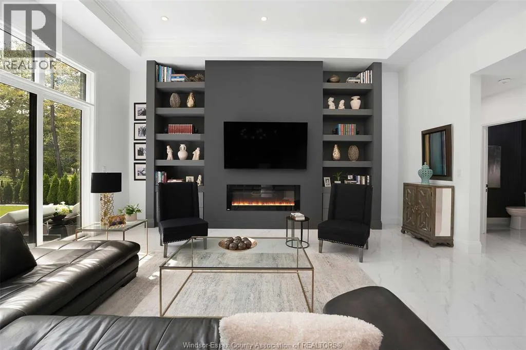 5068 WHISPERING PINES