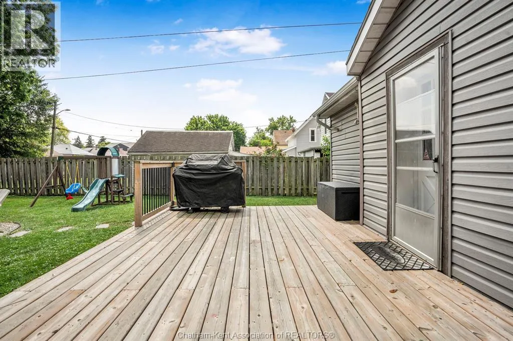 252 Selkirk STREET