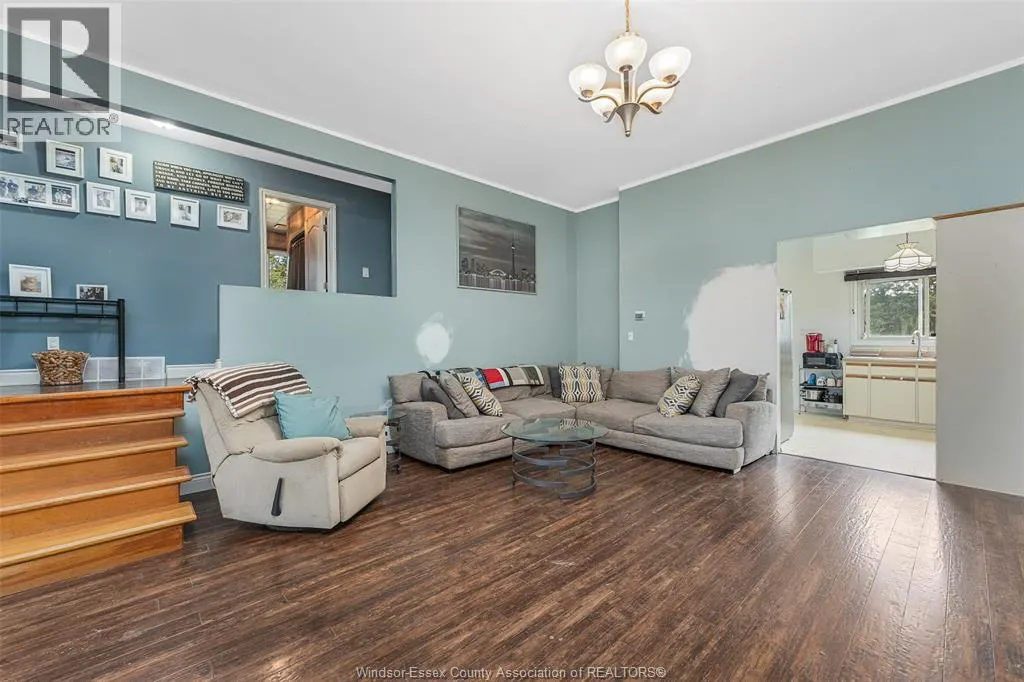 7047 GIARDINI Sideroad