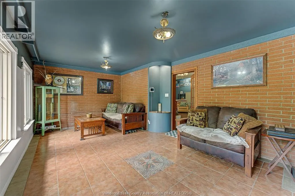 7047 GIARDINI Sideroad