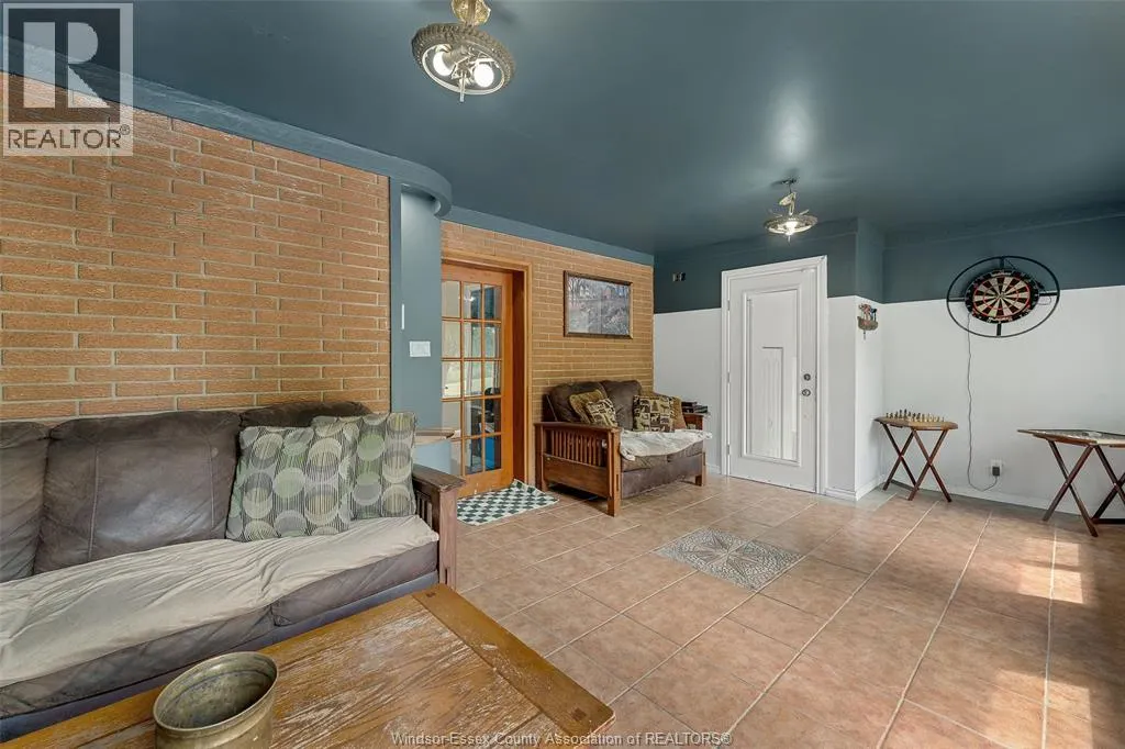 7047 GIARDINI Sideroad