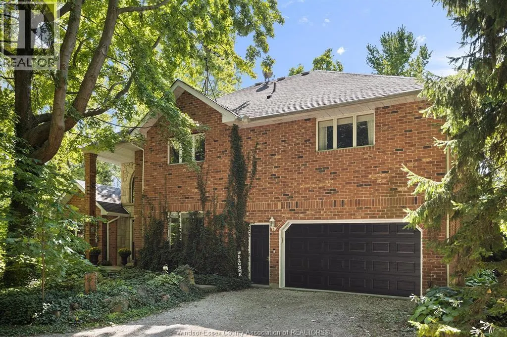 1110 SNAKE LANE
