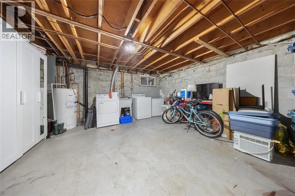 889 CARLETON PLACE Unit# 1, #1