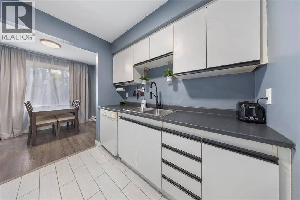 889 CARLETON PLACE Unit# 1, #1