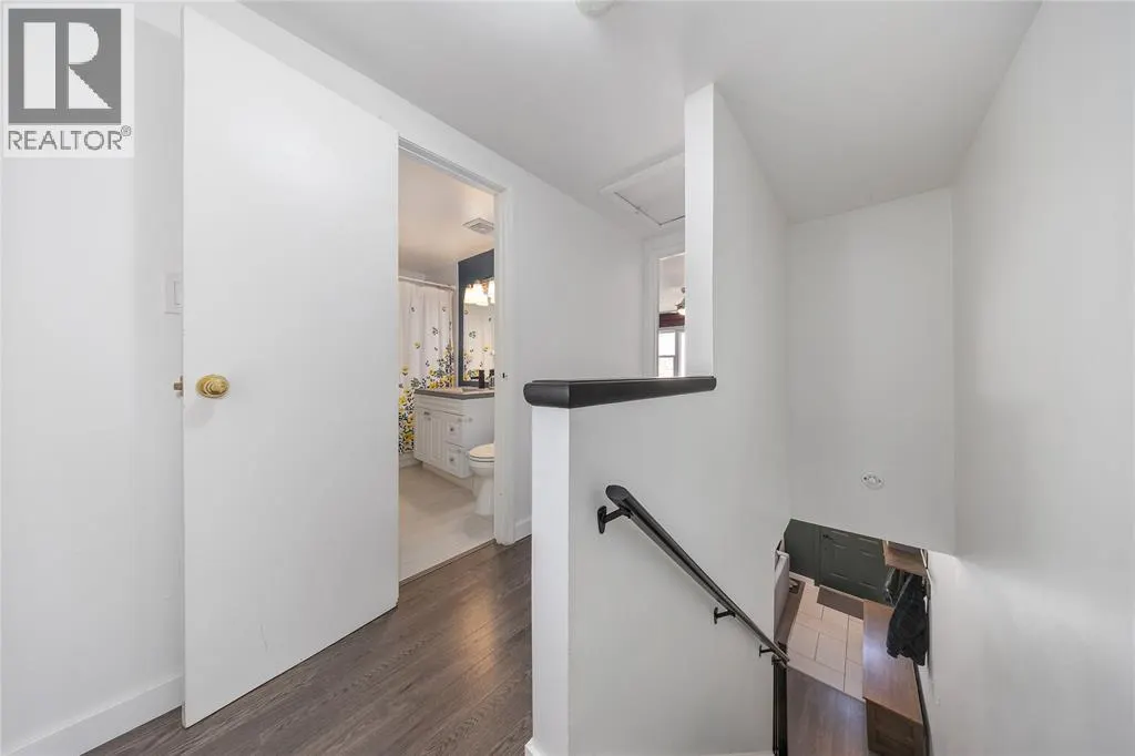 889 CARLETON PLACE Unit# 1, #1