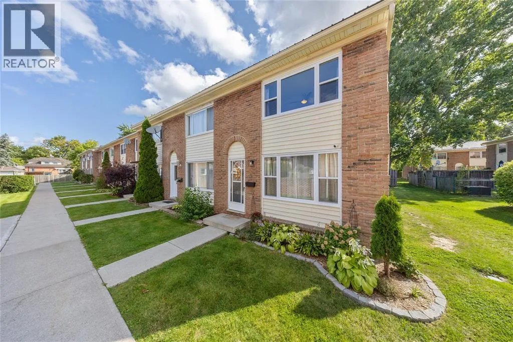 889 CARLETON PLACE Unit# 1, #1