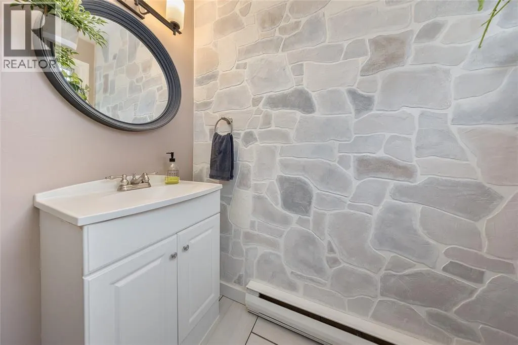 889 CARLETON PLACE Unit# 1, #1