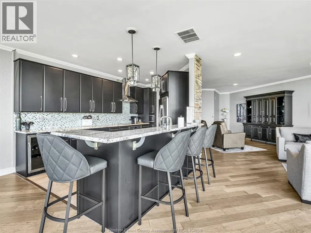 5055 RIVERSIDE DRIVE East Unit# 504