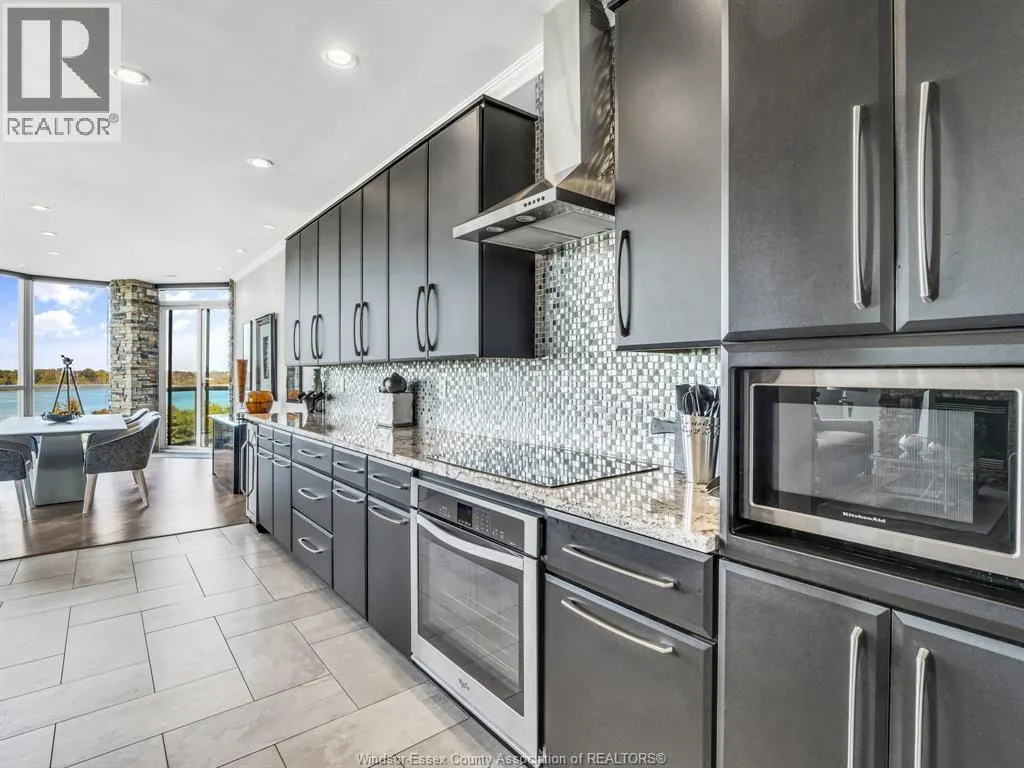 5055 RIVERSIDE DRIVE East Unit# 504