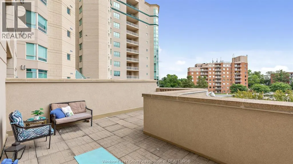 5055 RIVERSIDE DRIVE East Unit# 504