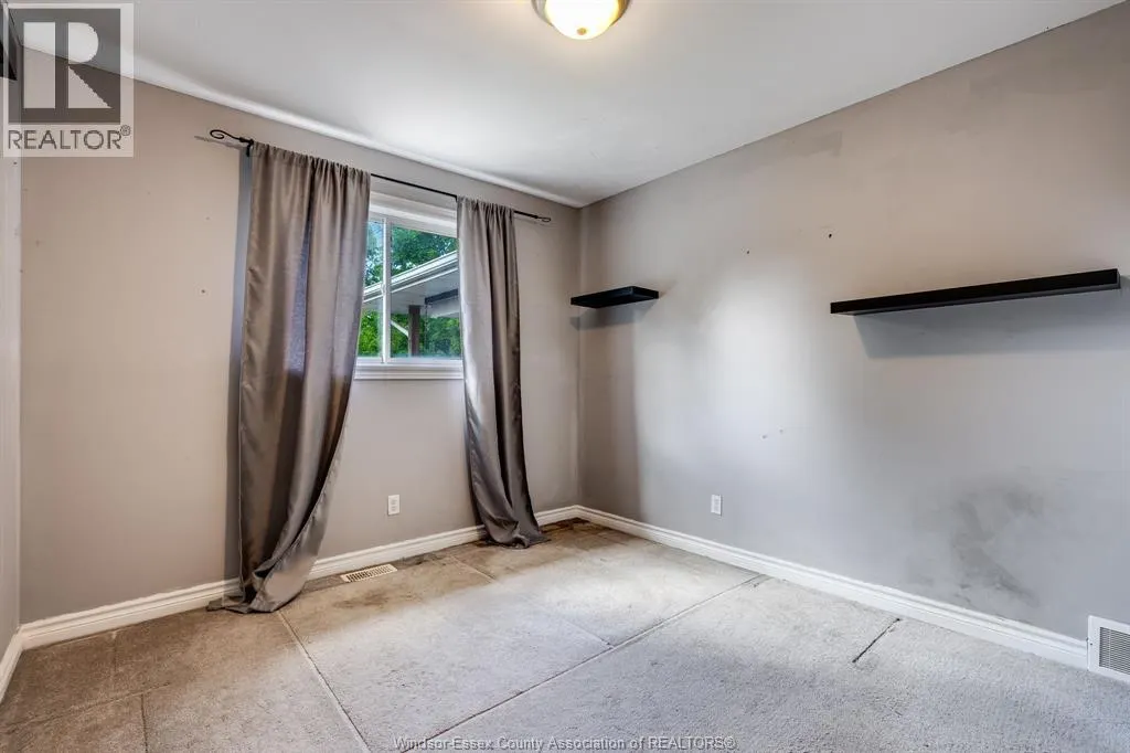 1418 McMahon