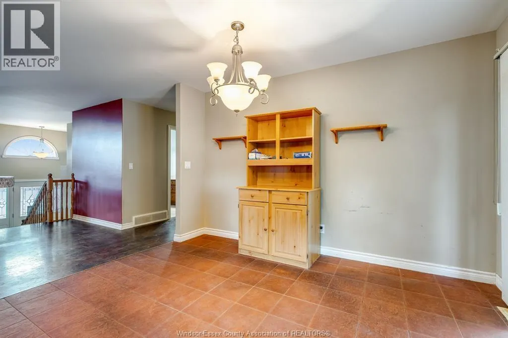 1418 McMahon