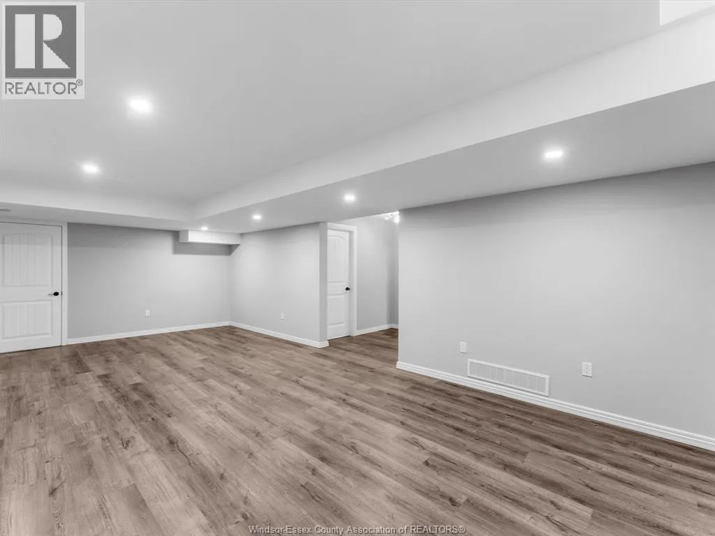 3893 ST. FRANCIS