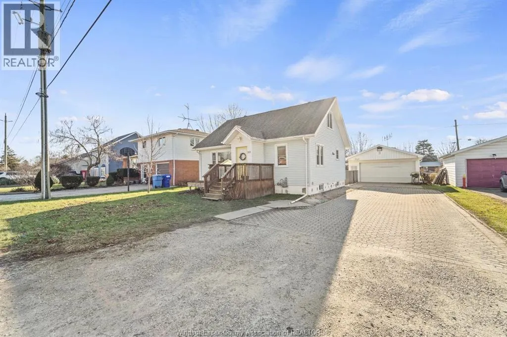 321 SINASAC STREET West