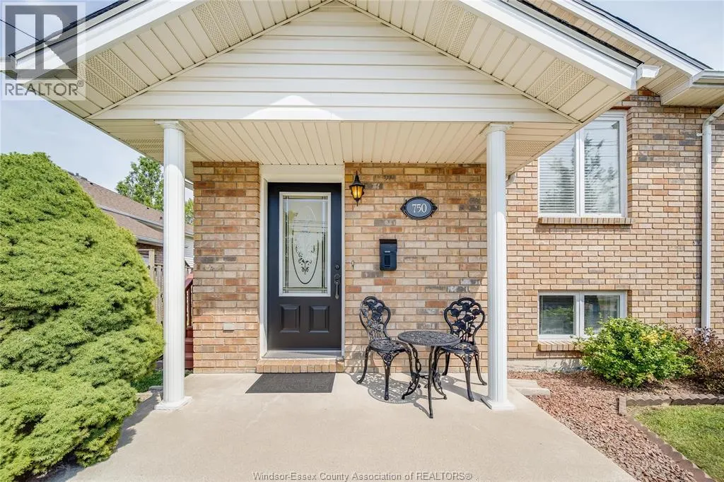 750 CABANA ROAD East