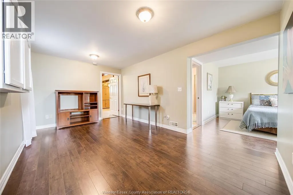 750 CABANA ROAD East