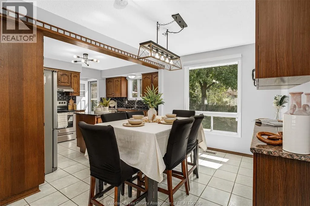 9982 KENWOOD CRESCENT