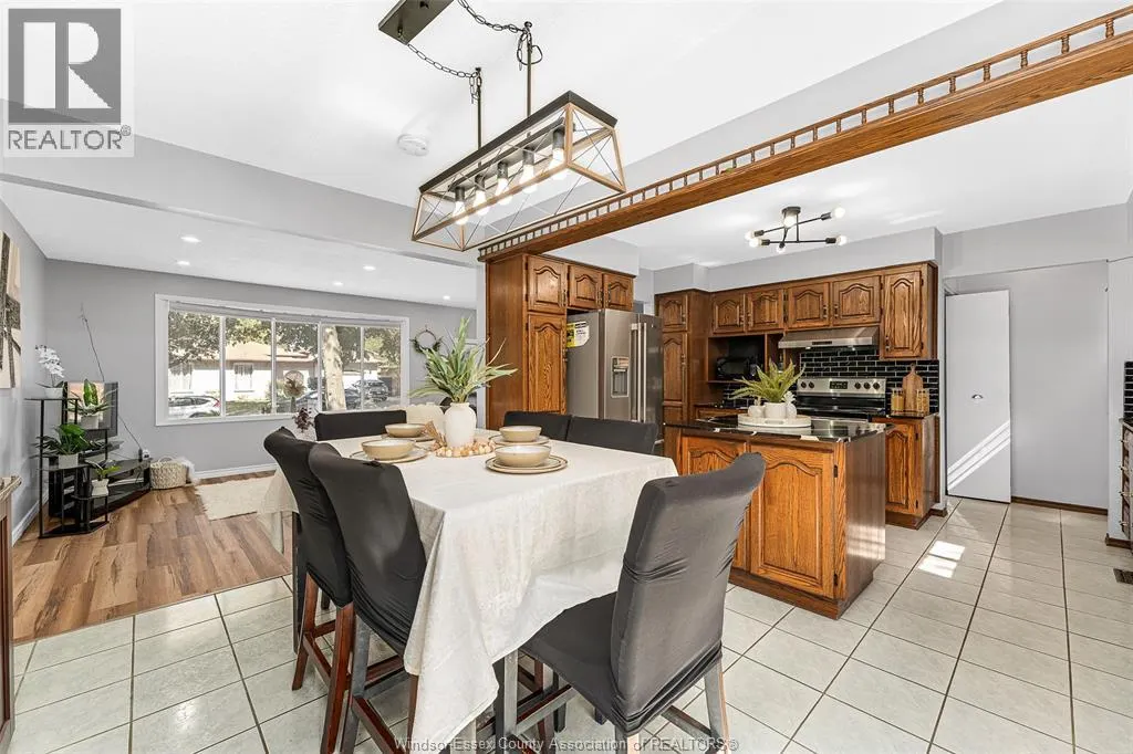 9982 KENWOOD CRESCENT