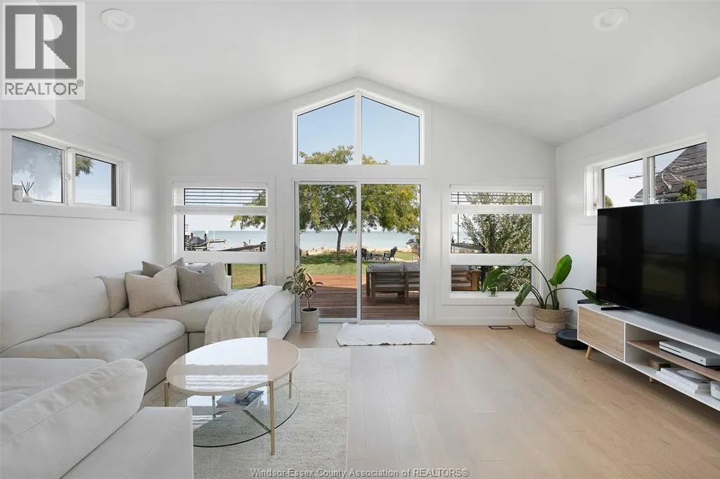 593 ROSS BEACH RD