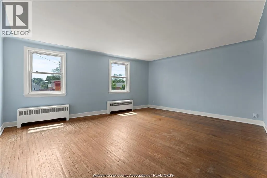 5774-5780 WYANDOTTE East