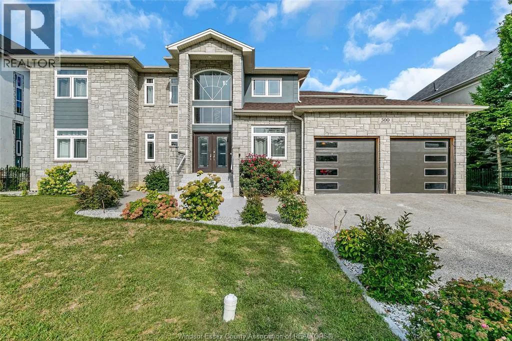 300 SHOREVIEW CIRCLE