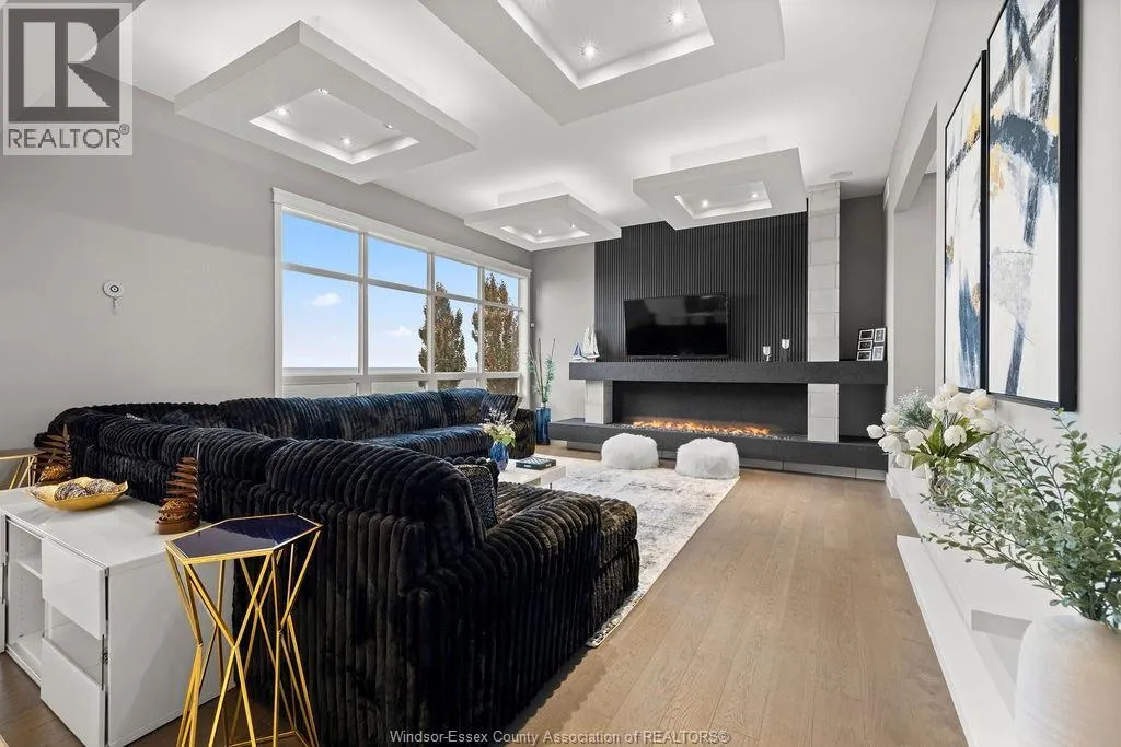371 CHARRON BEACH
