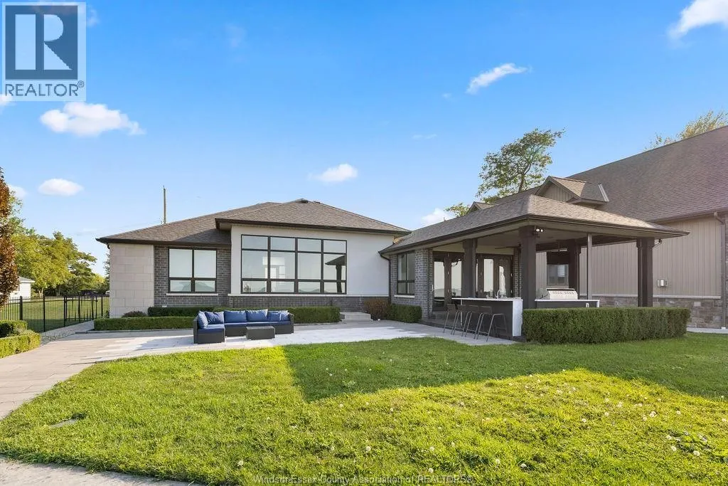 371 CHARRON BEACH