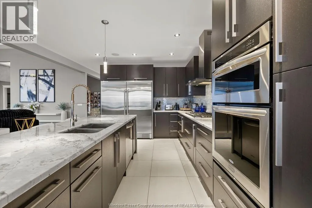 371 CHARRON BEACH