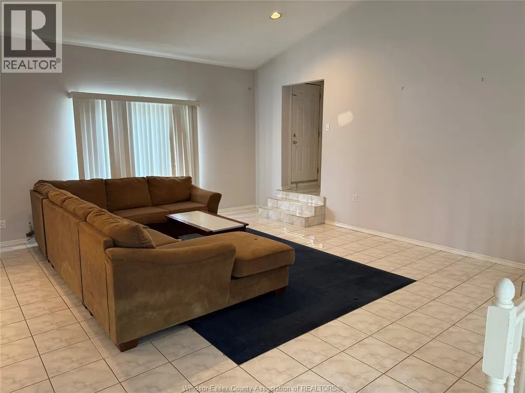 11828 Tecumseh Rd East East Unit# UPPER