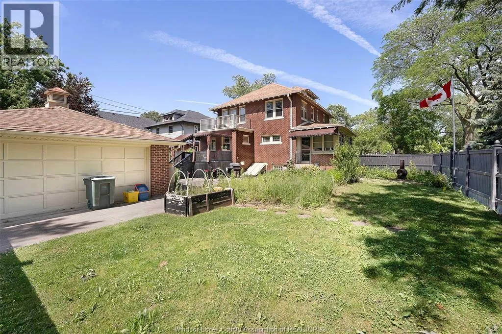 1195 ARGYLE ROAD