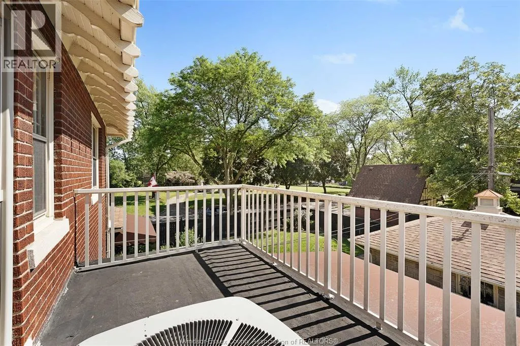 1195 ARGYLE ROAD