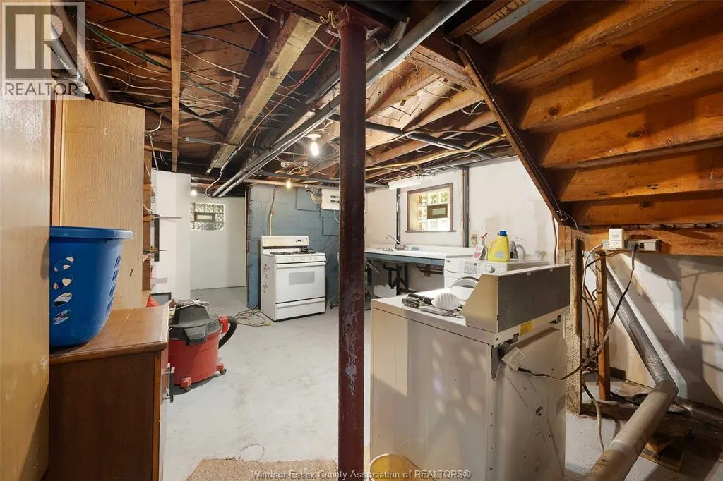 1195 ARGYLE ROAD