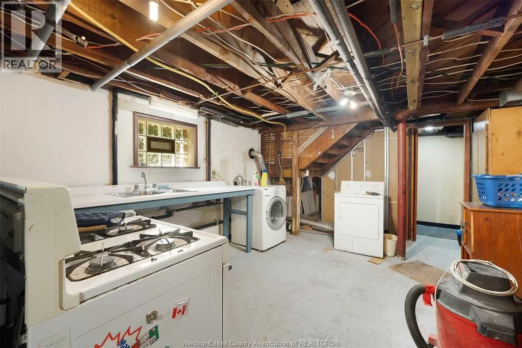 1195 ARGYLE ROAD