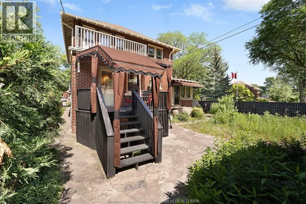1195 ARGYLE ROAD