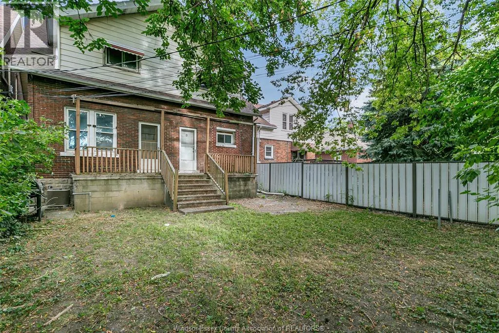 735-737 PARTINGTON